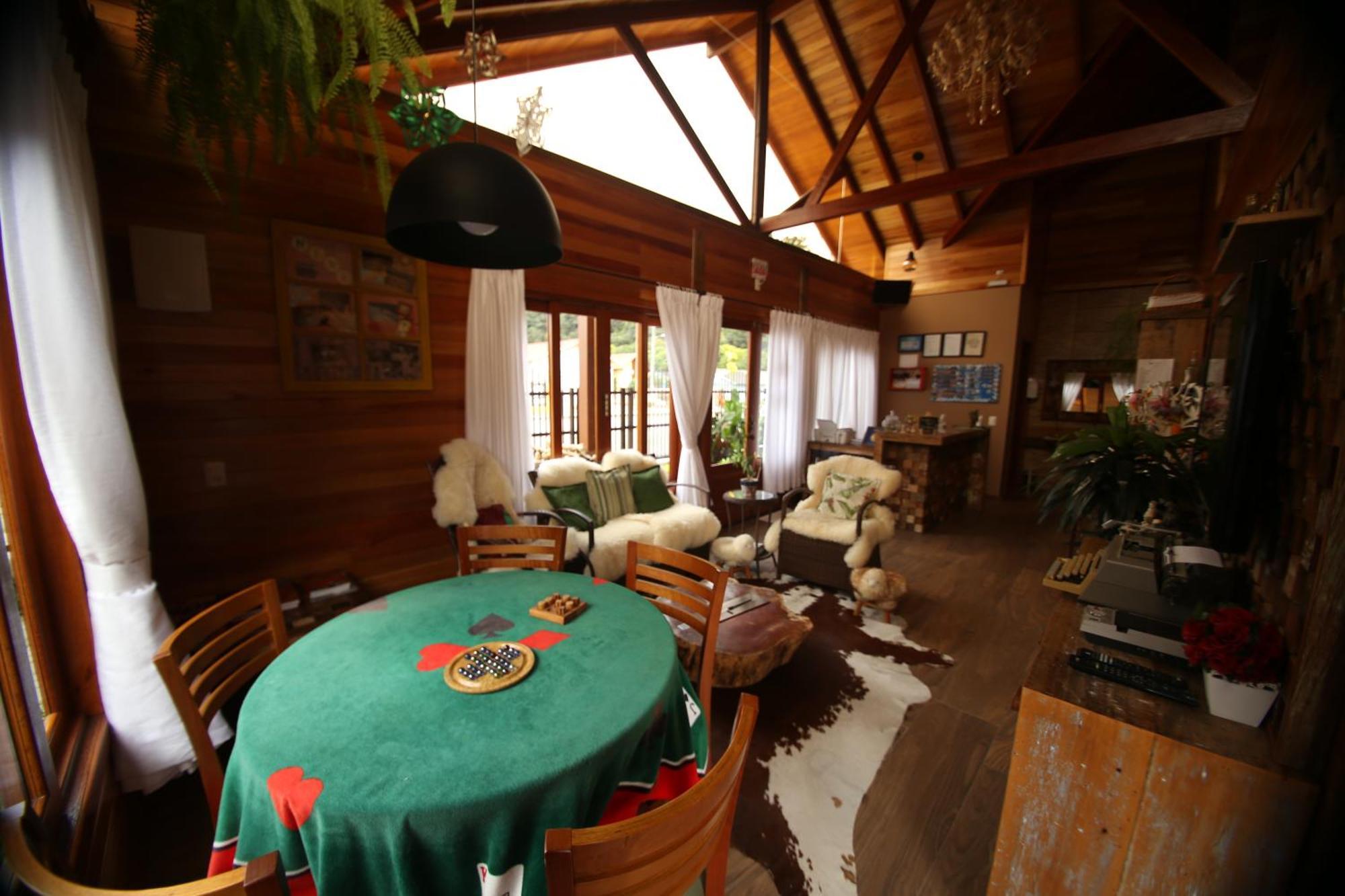 賓館 Dos Butias *